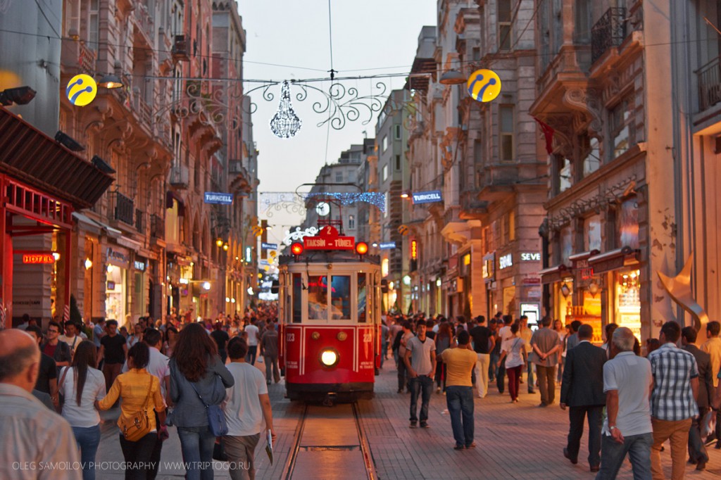 Прогуляемся по культурным улочкам центра Стамбула